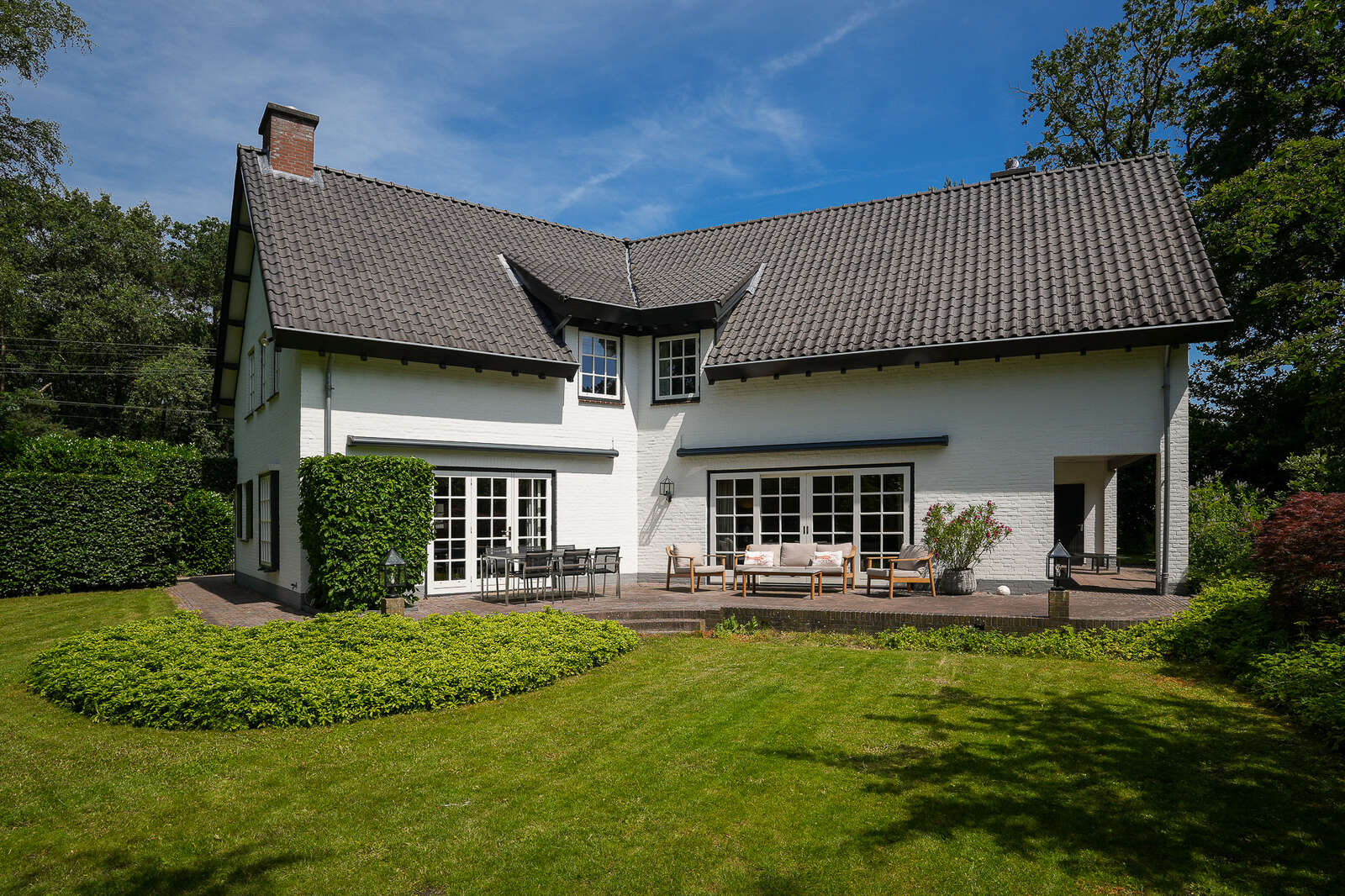 Vogelkerslaan 8, villa Vught