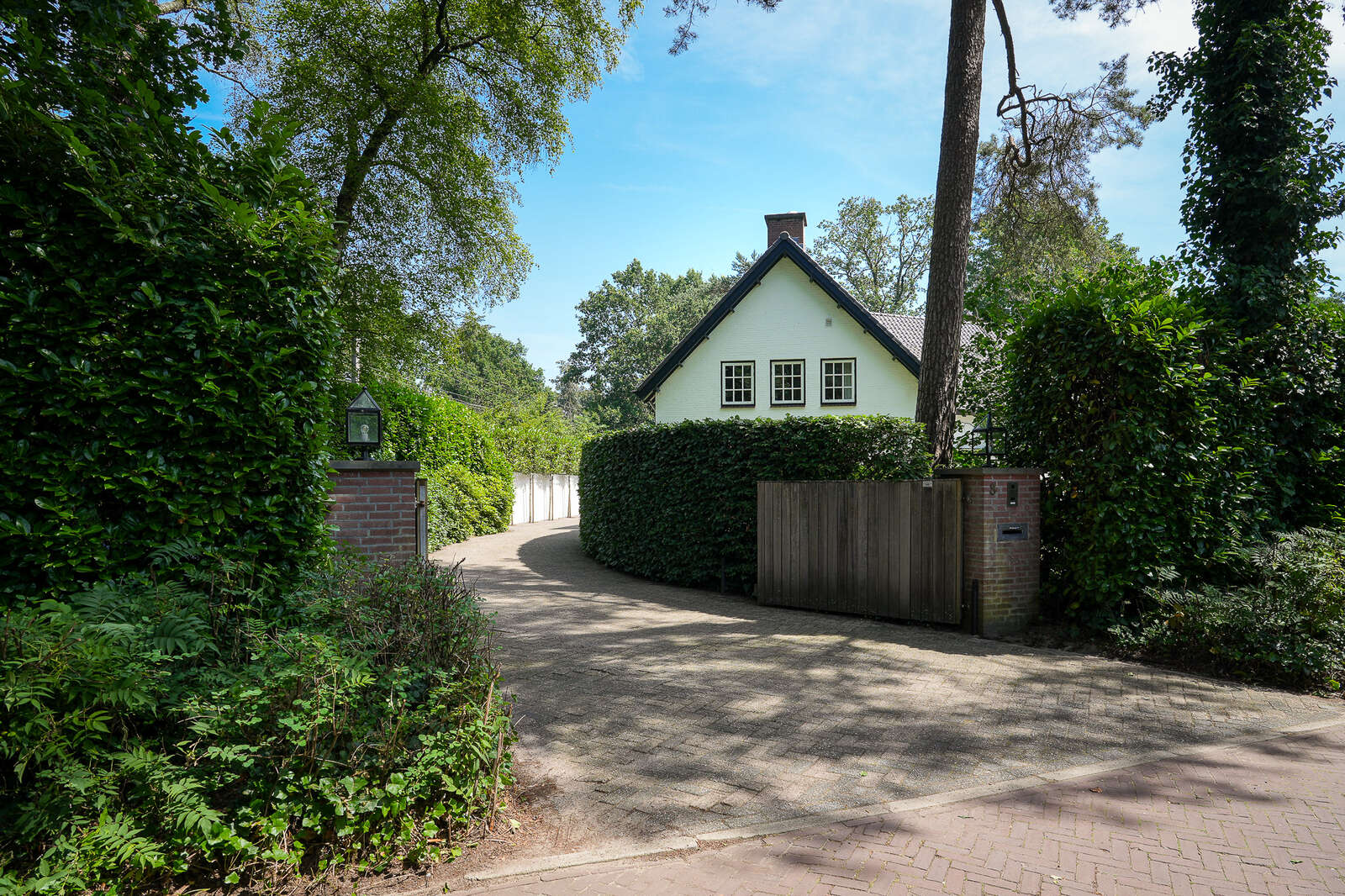 Vogelkerslaan 8, villa Vught
