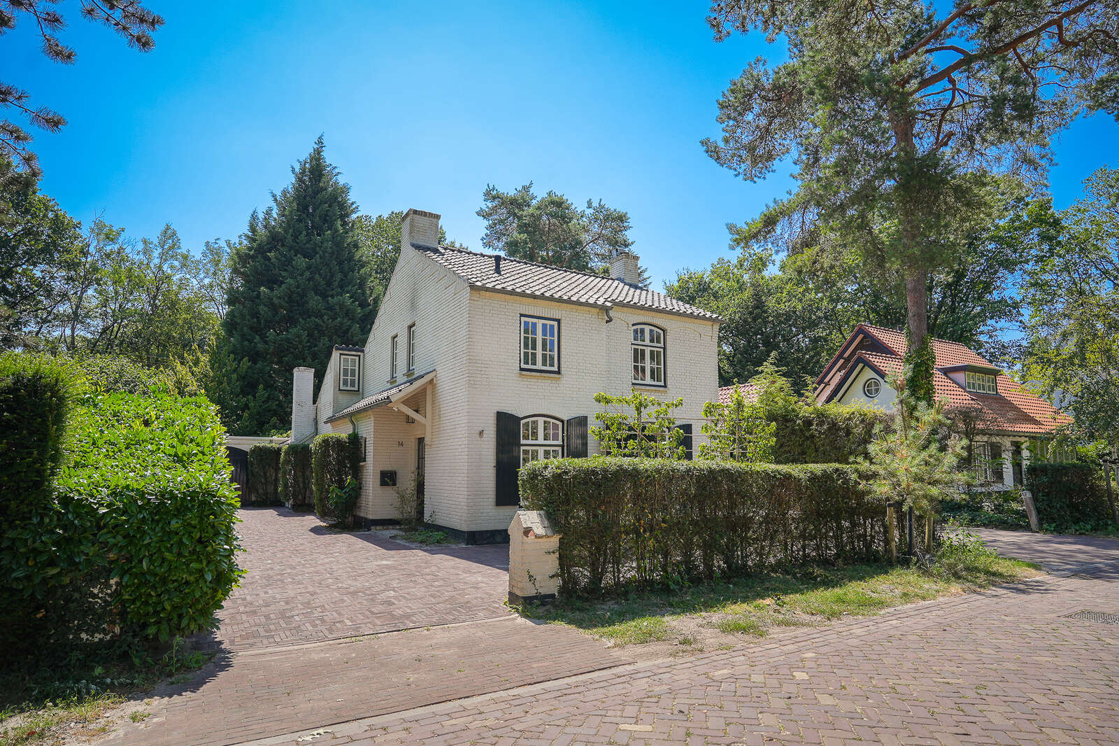 Kolonel Thomsonlaan 14, villa Vught