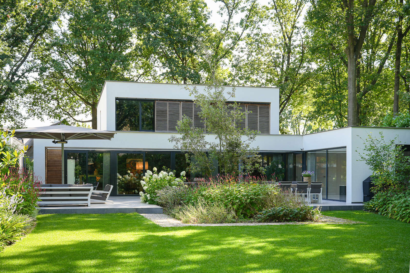 Zonneweilaan 17, villa Vught